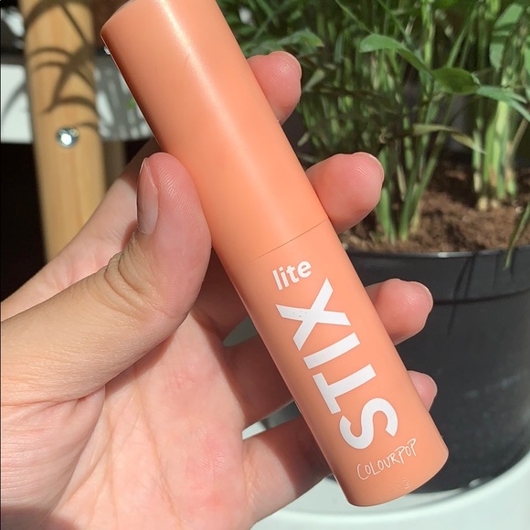 colourpop highlighter stick